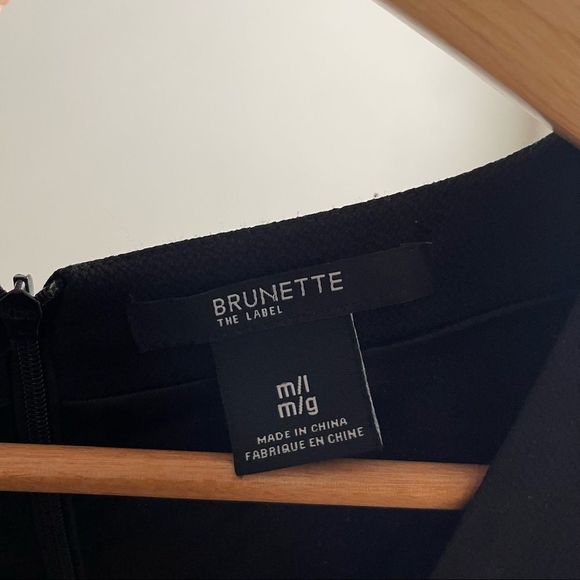 Brunette The Label Black V-Neck Long Sleeve Shift Dress Size M / L - Picture 5 of 5